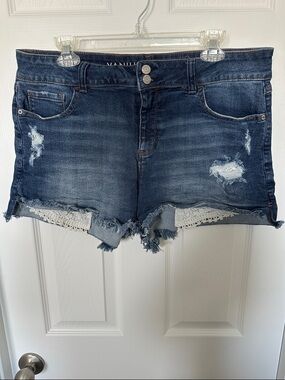 Vanilla Star Denim Shorts with Peekaboo Lace Pockets
